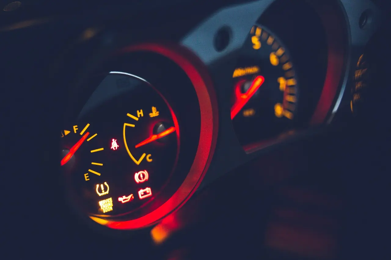 engine oil - fixmycar.pk