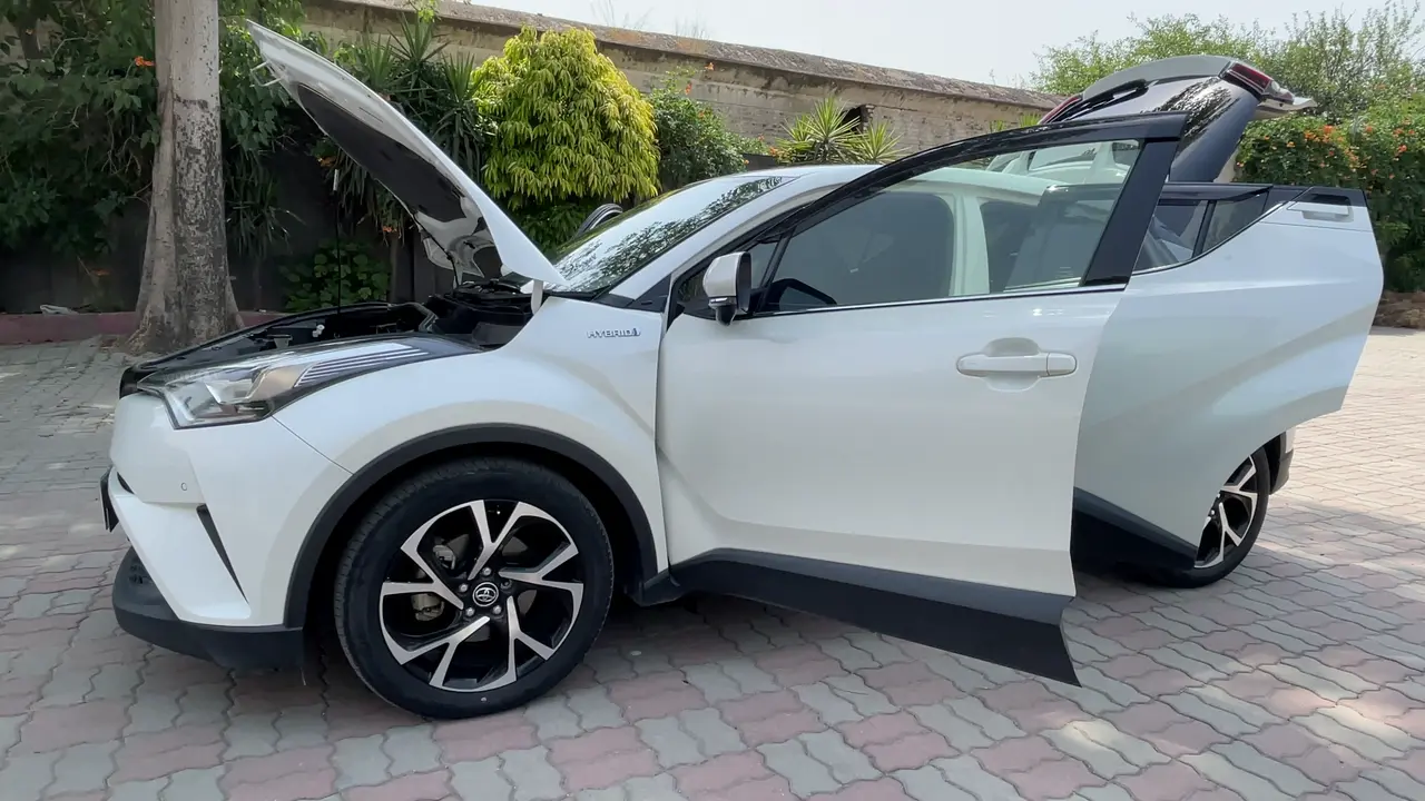 Toyota CHR Car