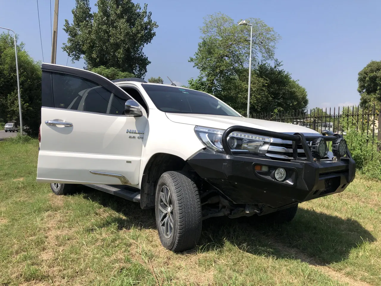 Toyota Hilux Legendary, Unbreakable