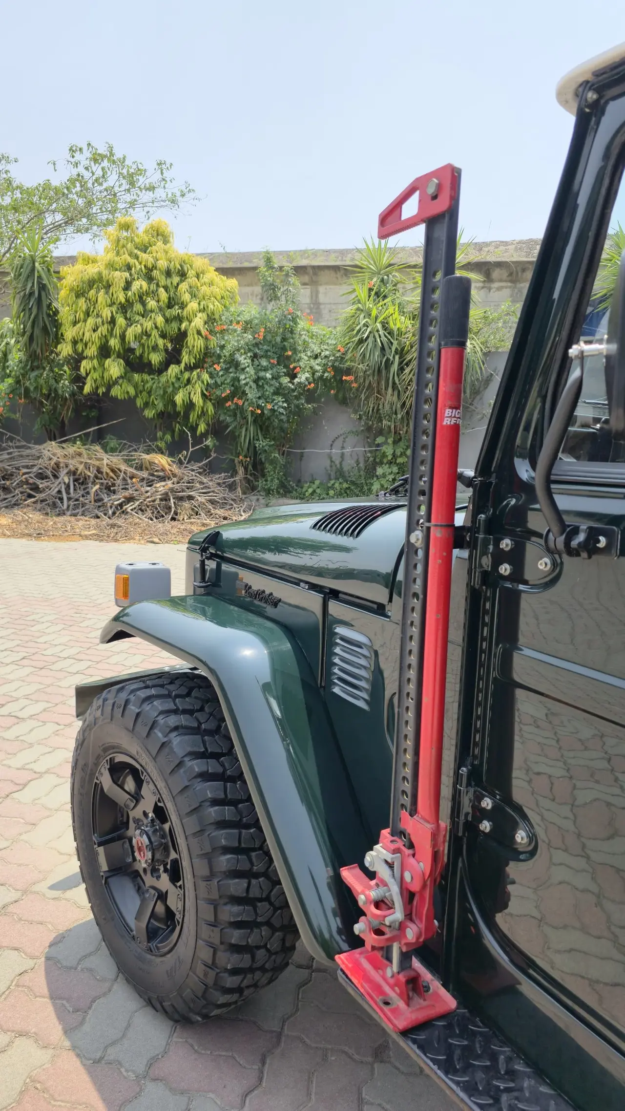 Workshop repair detail at Fixmycar.pk