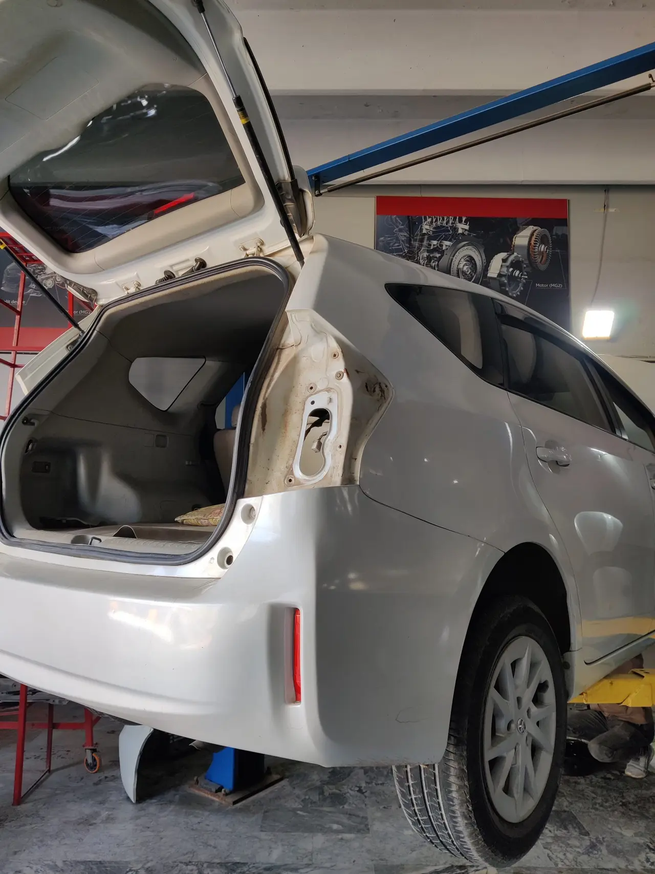 Toyota Aqua hybrid service in Islamabad